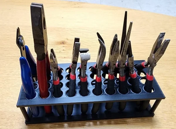 Organizator scule - 40 găuri